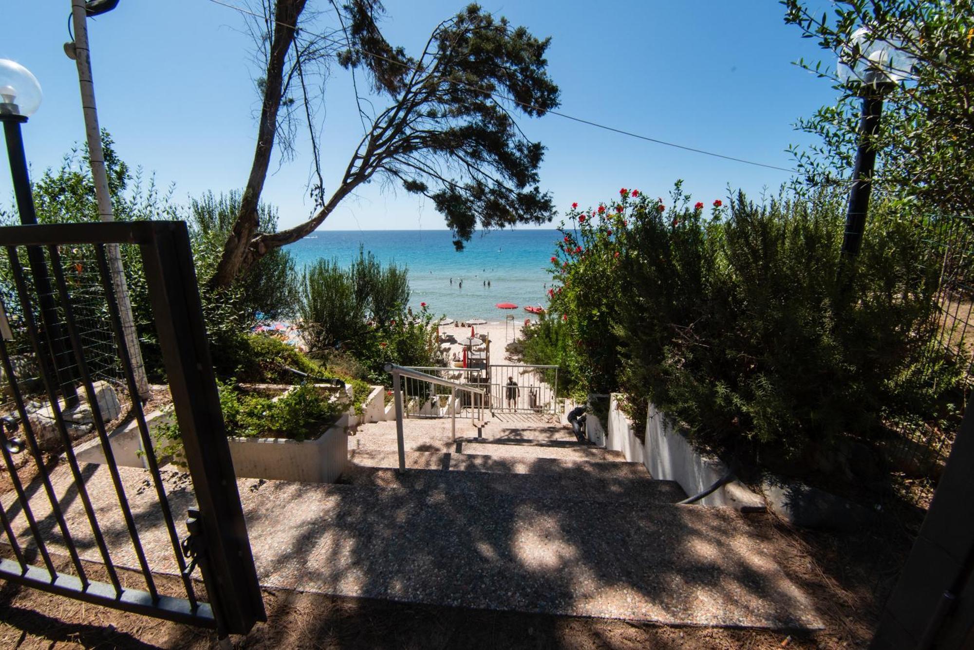 Hotel New Barcavela Santa Margherita di Pula Kültér fotó